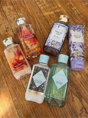 Bath and Body Works bundle! 3 lotions and 3 shower gels NEW AND UNUSED!